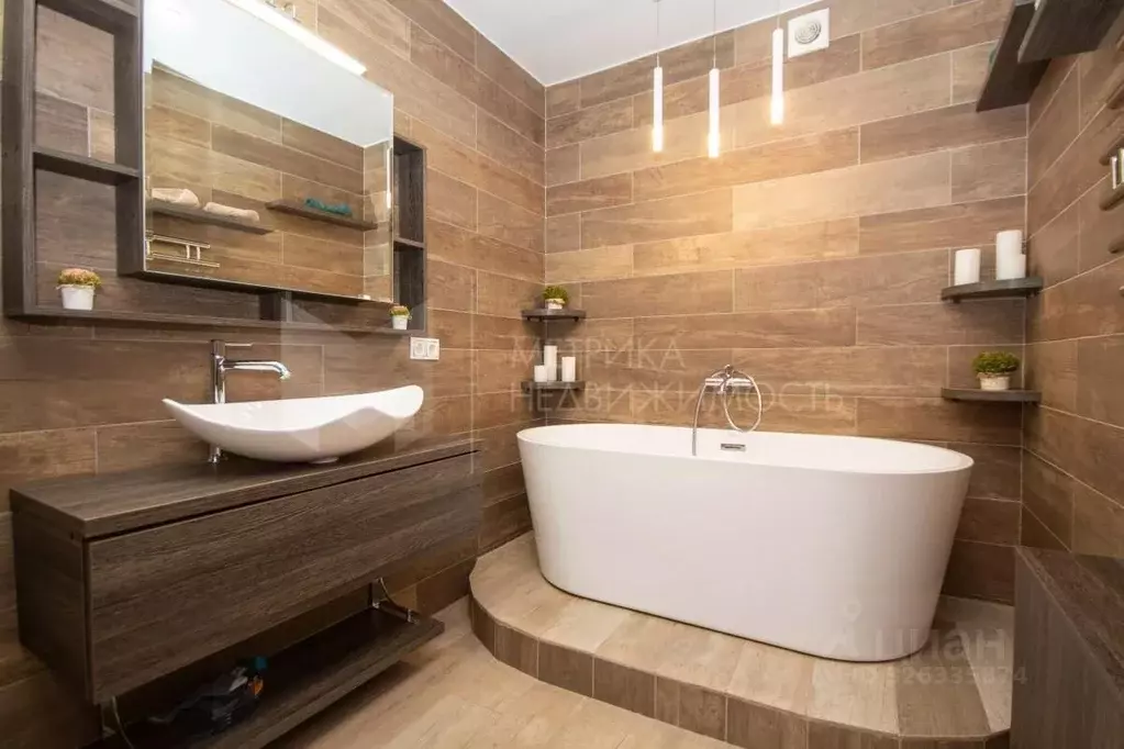 2-к кв. Тюменская область, Тюмень ул. Максима Горького, 90 (84.5 м) - Фото 1