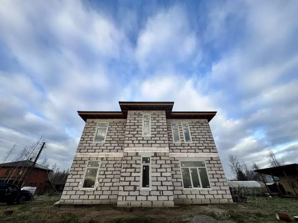 Дом в Ленинградская область, Всеволожский район, Янино-1 городской ... - Фото 1