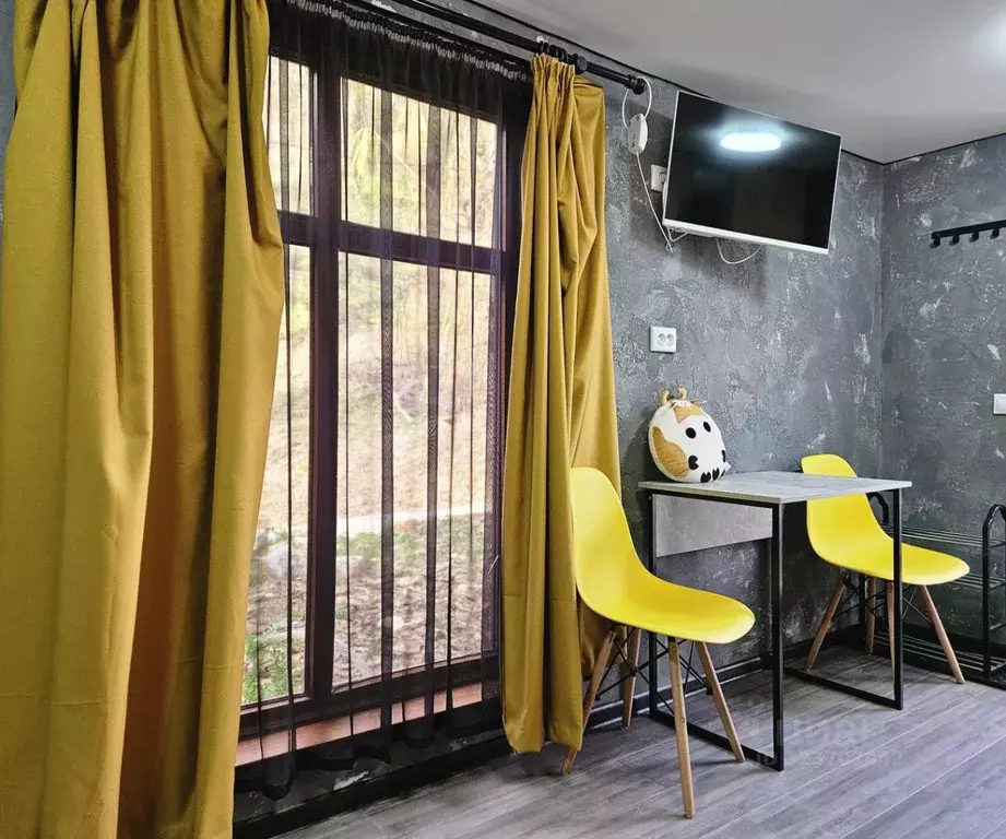 Дом в Краснодарский край, Сочи Красная Поляна пгт, ул. Защитников ... - Фото 1