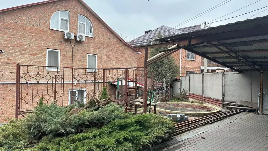 Дом в Ростовская область, Ростов-на-Дону Благодатная ул. (260 м) - Фото 0