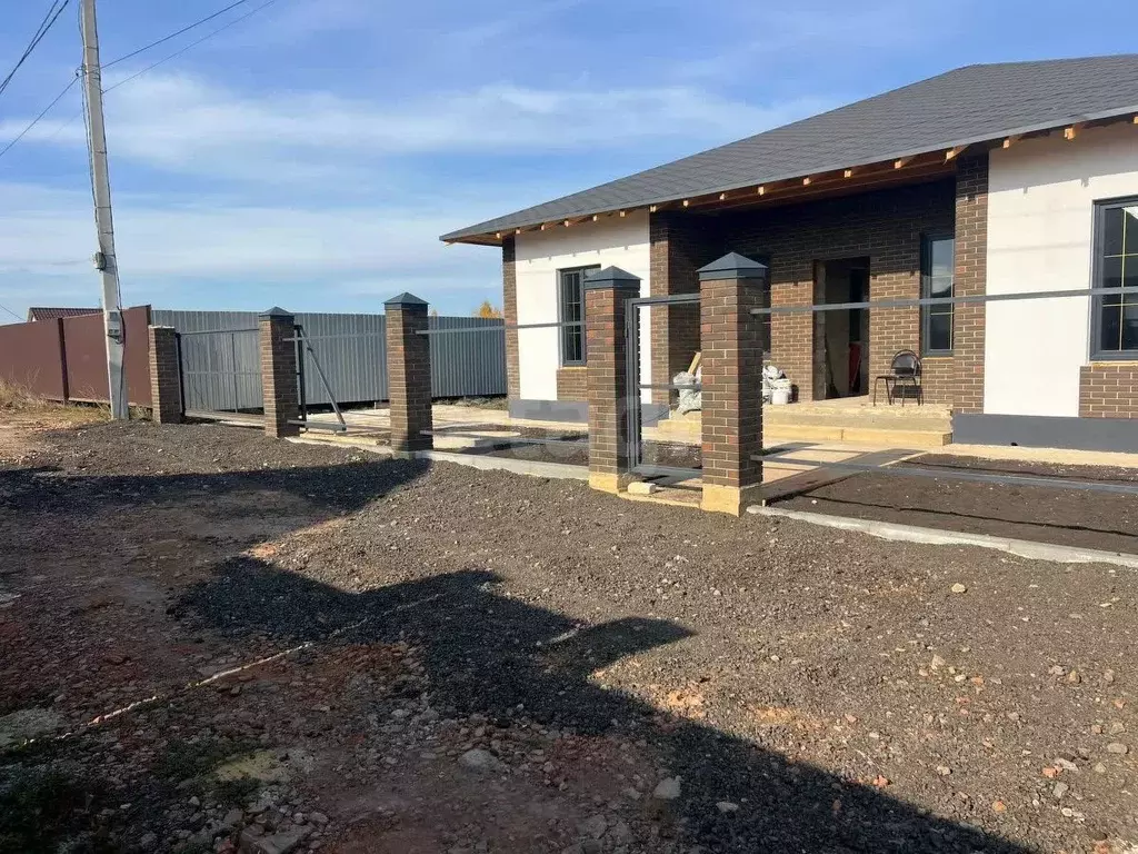 Дом в Мордовия, Лямбирский район, Берсеневское с/пос, пос. Чекаевский ... - Фото 1