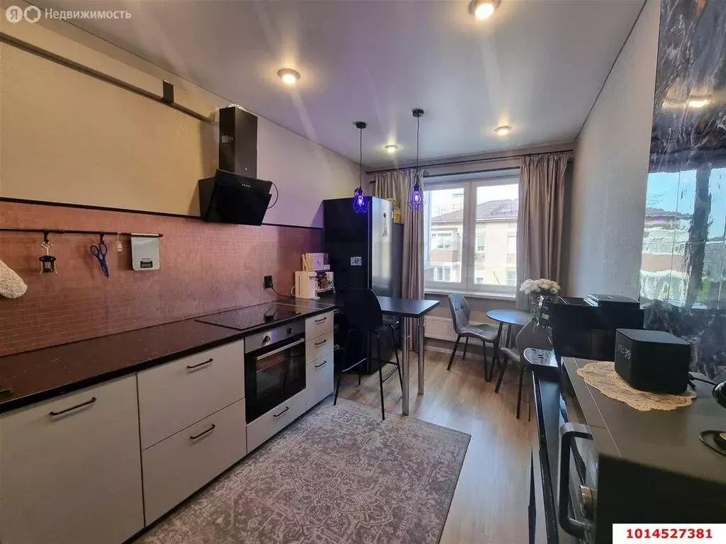 2-комнатная квартира: Краснодар, Сахалинская улица, 15к5 (60.6 м) - Фото 1