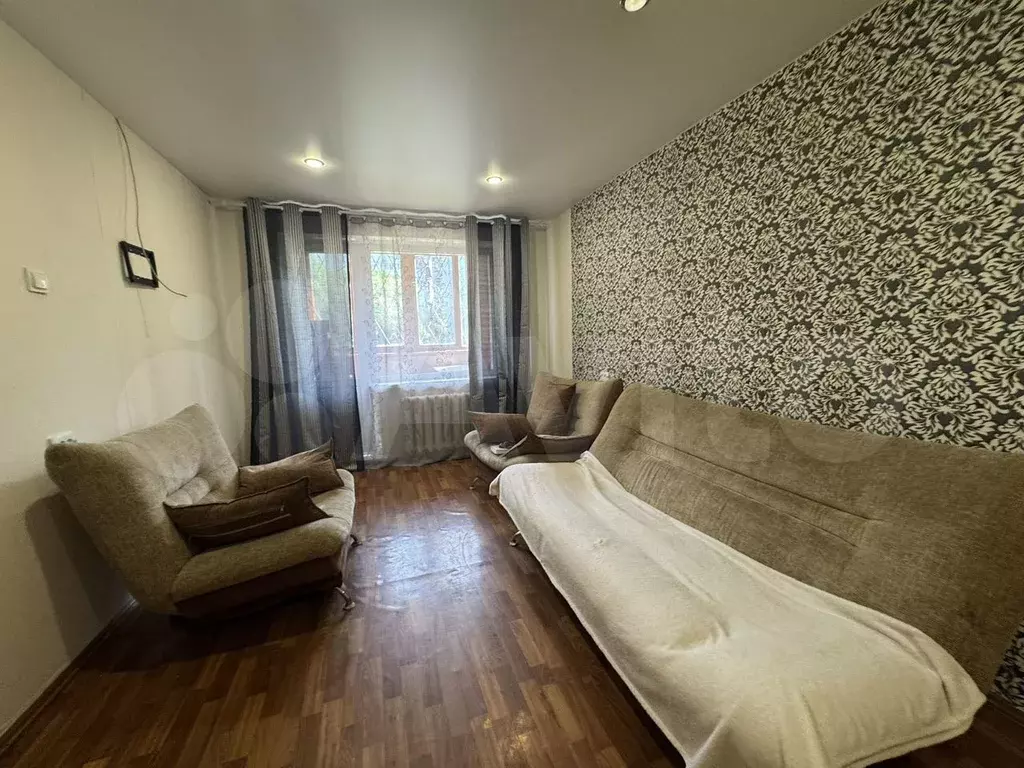2-к. квартира, 50 м, 1/9 эт. - Фото 1