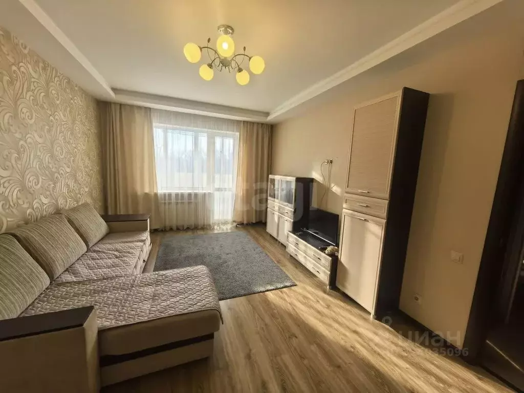 2-к кв. Брянская область, Брянск Деснинская ул., 9 (53.3 м) - Фото 1