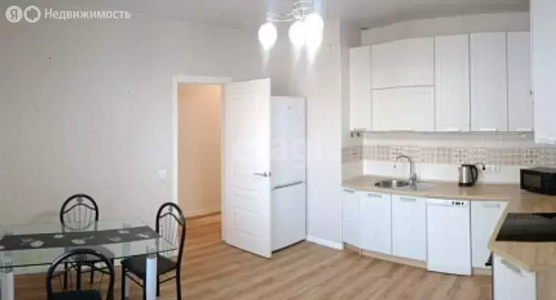 2-комнатная квартира: Калининград, Орудийная улица, 32Б (69.5 м) - Фото 0