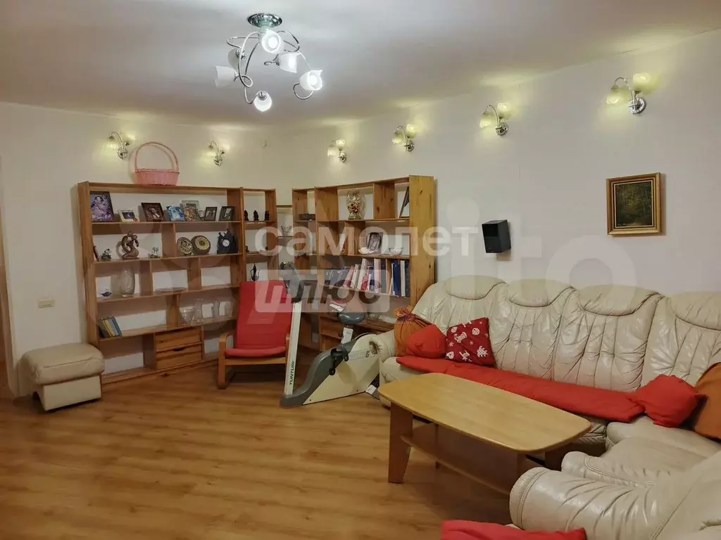 3-к. квартира, 112,7 м, 3/10 эт. - Фото 0