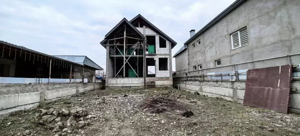 Дом в Кабардино-Балкария, Нарткала Урванский район, ул. Кандохова (220 ... - Фото 2