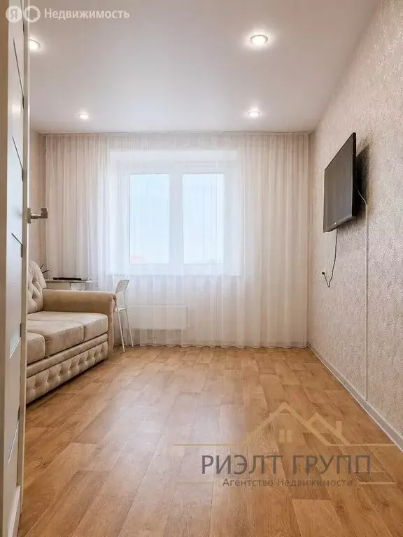 2-комнатная квартира: Казань, улица Голубятникова, 16 (44 м) - Фото 1