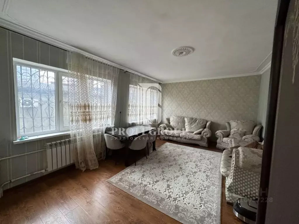 3-к кв. Дагестан, Махачкала ул. Ирчи Казака (80.0 м) - Фото 1