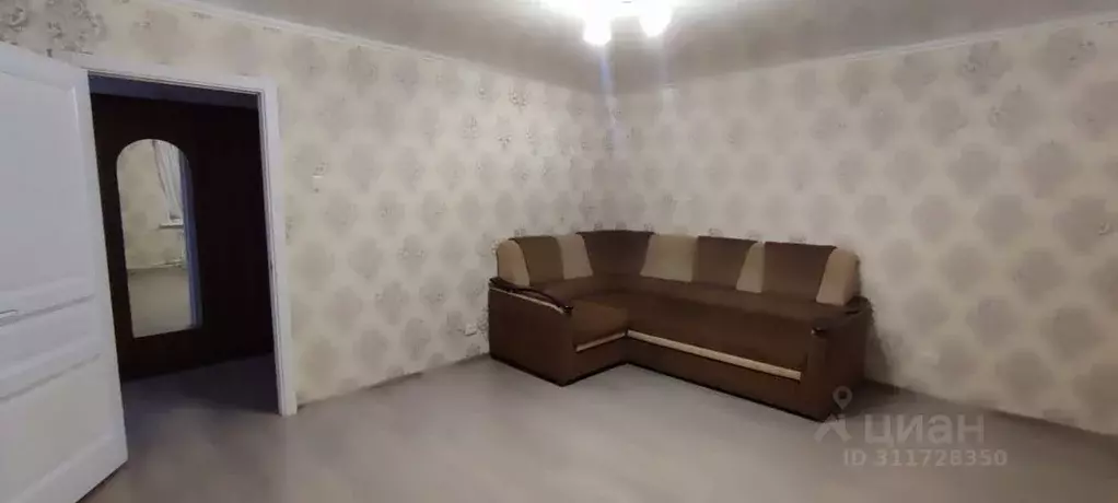 1-к кв. Татарстан, с. Высокая Гора ул. Полковая, 4Г (35.0 м) - Фото 0