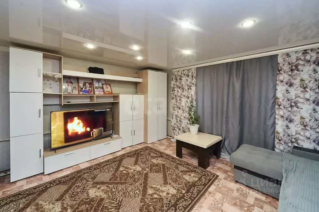 Дом в Кемеровская область, Кемерово ул. Державина (50 м) - Фото 1