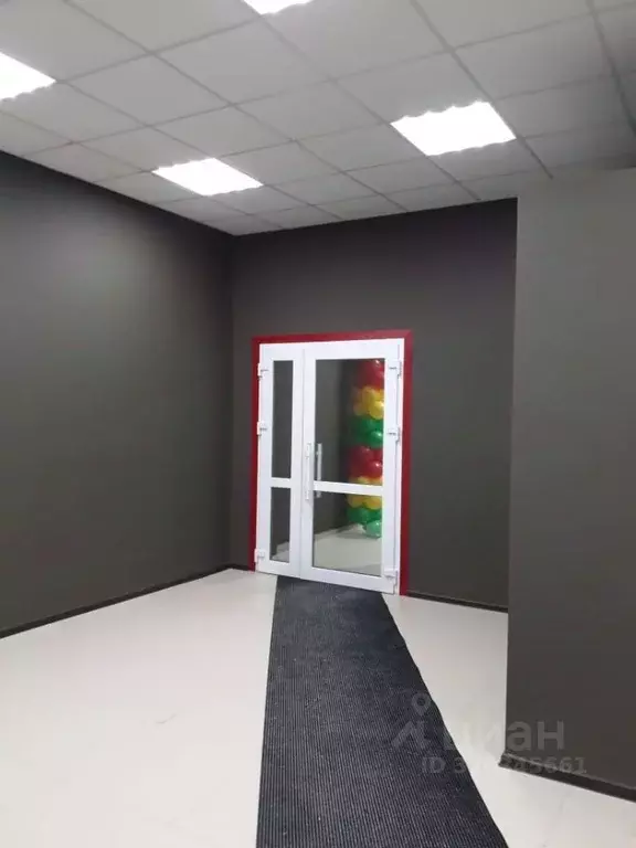 Торговая площадь в Хабаровский край, Хабаровск Трехгорная ул., 59 (300 ... - Фото 1