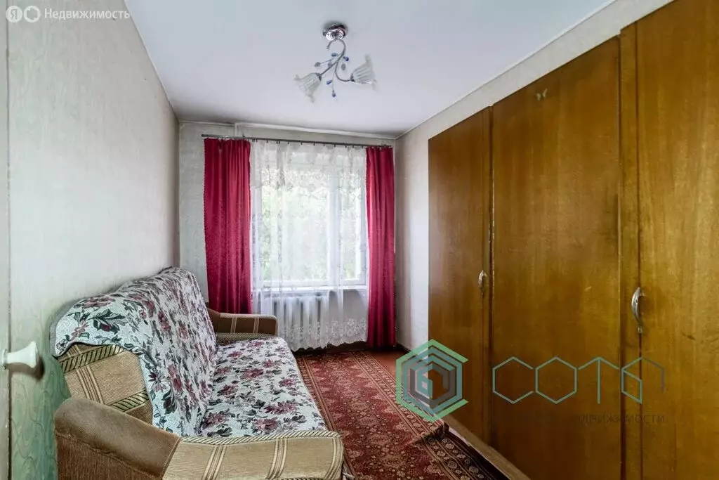 3-комнатная квартира: Калининград, улица Войнич, 9 (59.8 м) - Фото 1