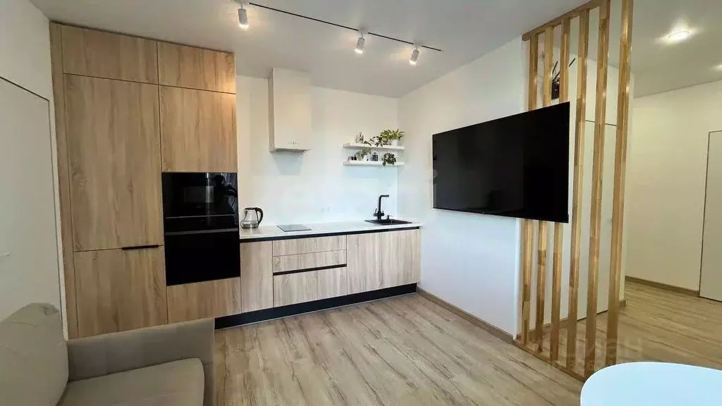 2-к кв. Тюменская область, Тюмень ул. Пожарных и Спасателей, 14 (56.91 ... - Фото 1