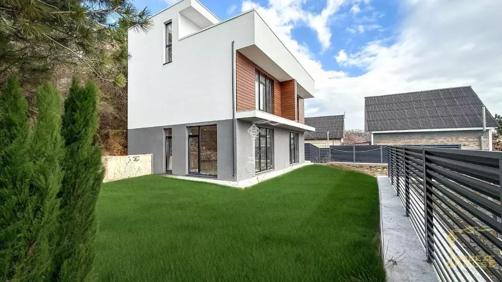 Дом в Крым, Ялта ул. Большевистская, 33 (271 м) - Фото 1