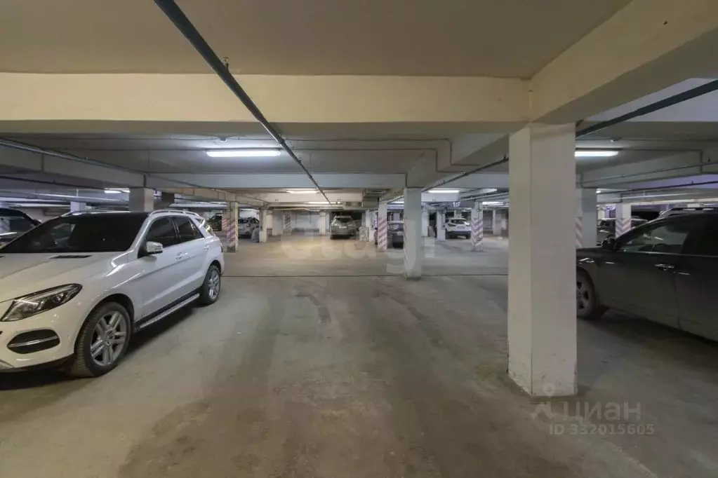 Гараж в Тюменская область, Тюмень ул. Малыгина, 2 (41 м) - Фото 0