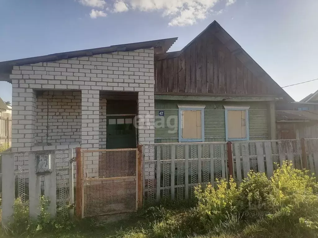 Дом в Брянская область, Жуковка Краснослободская ул., 47 (32 м) - Фото 0