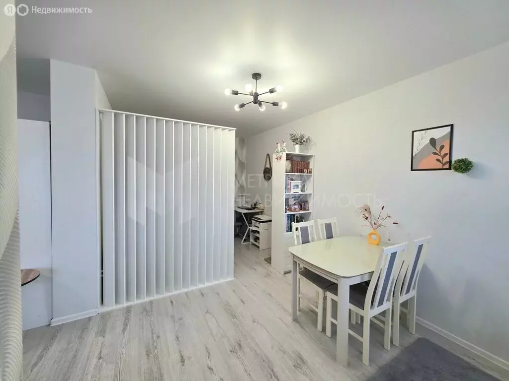 1-комнатная квартира: Тюмень, улица Мельникайте, 36 (52 м) - Фото 1