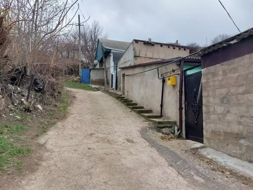 Дом в Дагестан, Махачкала городской округ, Кяхулай пгт ул. Дачная, 42 ... - Фото 0
