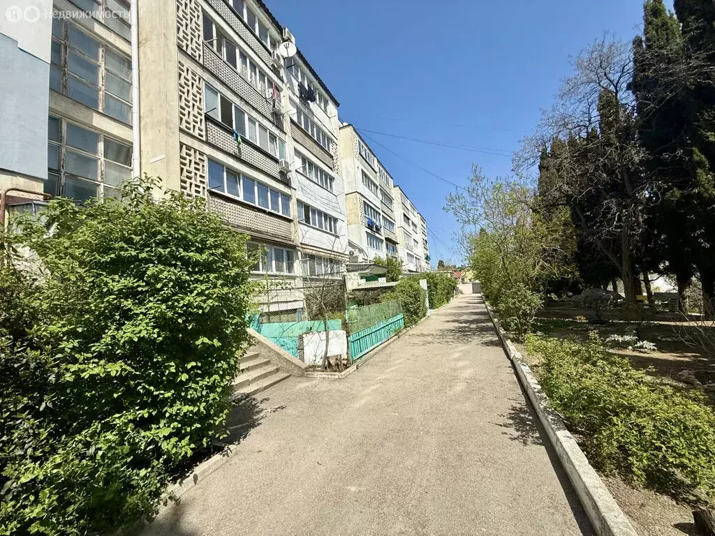 2-комнатная квартира: Алупка, Западная улица, 15 (52 м) - Фото 1