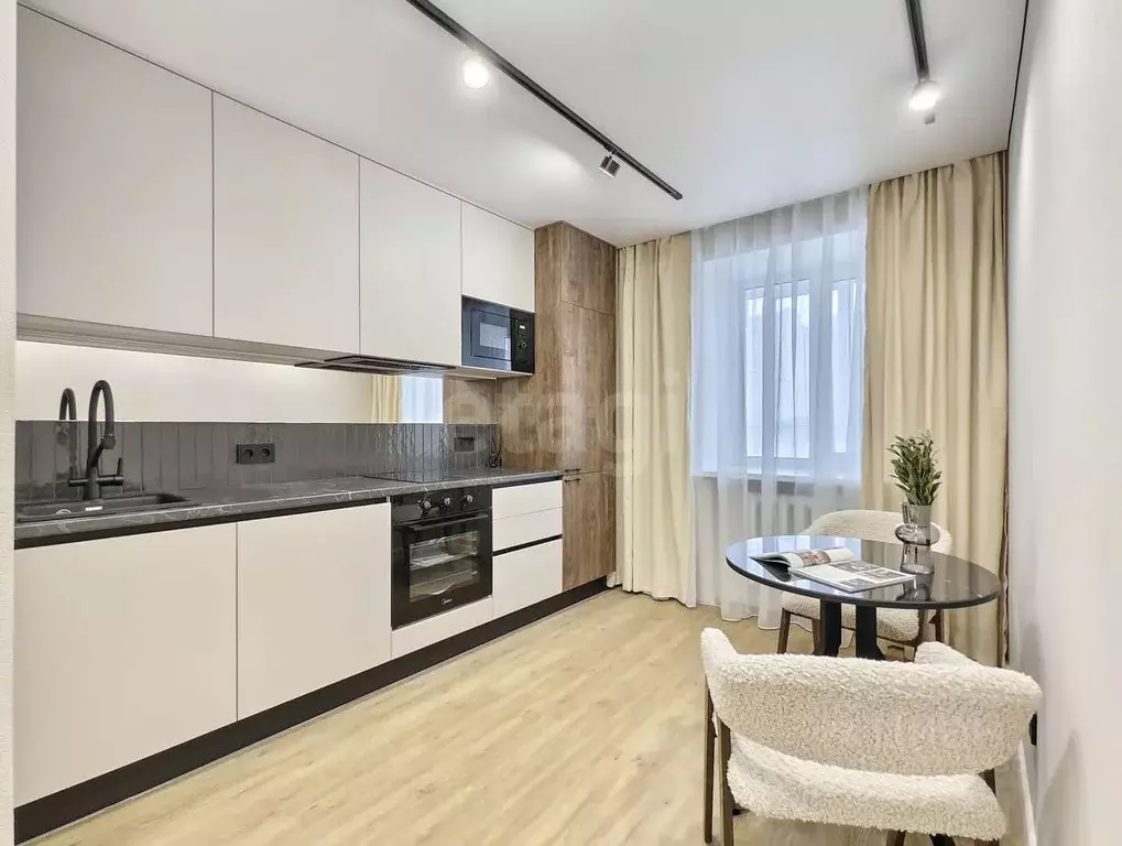 1-к кв. Тюменская область, Тюмень ул. Евгения Богдановича, 10 (35.3 м) - Фото 1