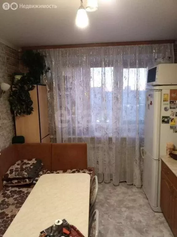 1-комнатная квартира: Курган, улица Пичугина, 6 (40 м) - Фото 2