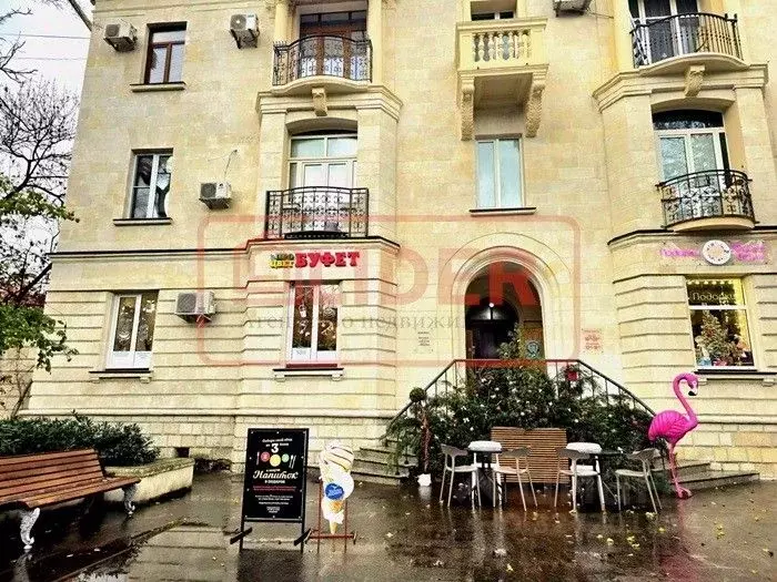 Торговая площадь в Севастополь ул. Большая Морская, 24 (50 м) - Фото 1