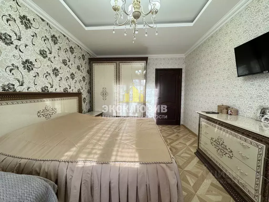 3-к кв. Ставропольский край, Ессентуки Октябрьская пл., 31А (110.0 м) - Фото 2