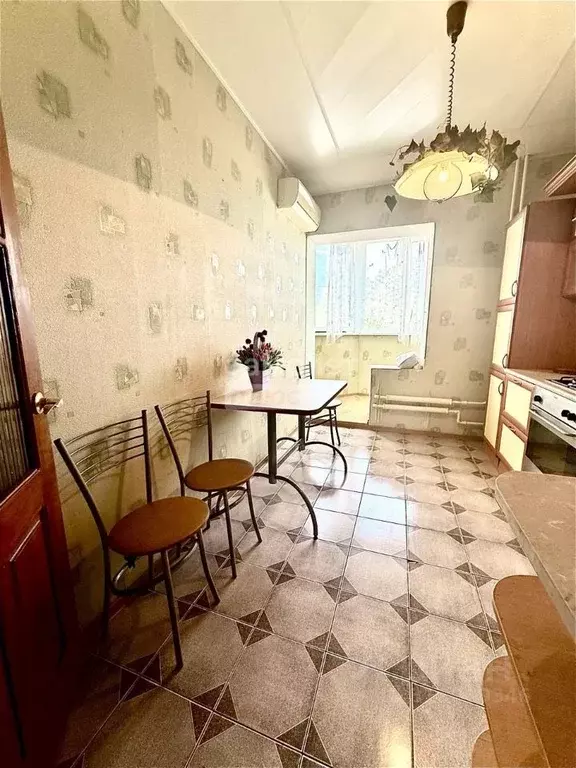 3-к кв. Астраханская область, Астрахань ул. Сен-Симона, 33к1 (78.2 м) - Фото 1
