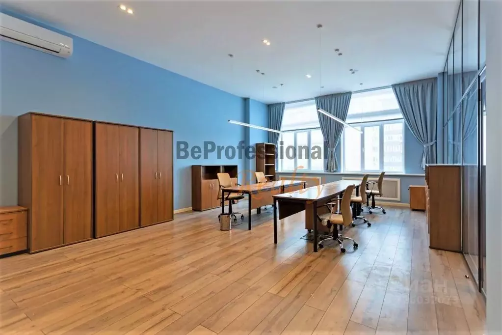 Офис в Москва Суворовская пл., 1/52к2 (145 м) - Фото 1