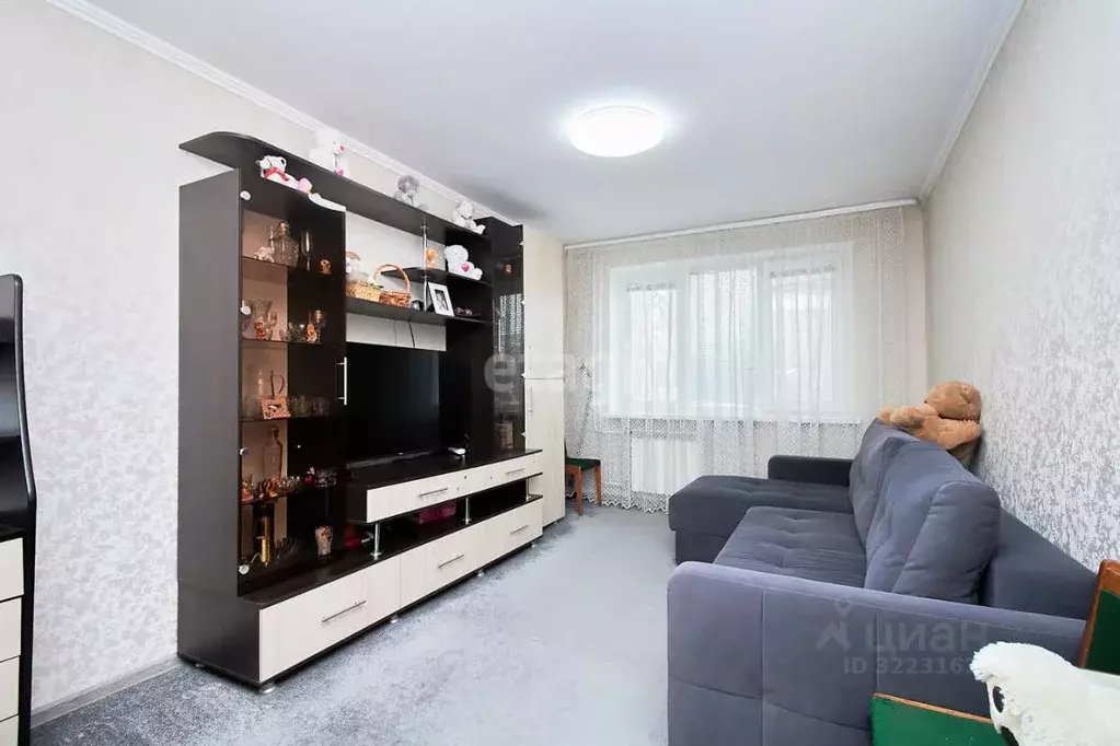 2-к кв. Тюменская область, Тюмень Ставропольская ул., 11 (52.7 м) - Фото 1