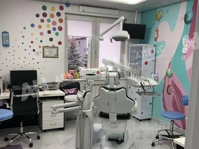 Помещение свободного назначения в Москва Абрамцевская ул., 30С1 (335 ... - Фото 1