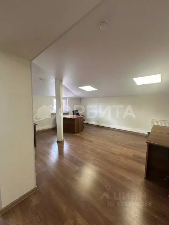 Офис в Тюменская область, Тюмень ул. Челюскинцев, 29 (35 м) - Фото 2