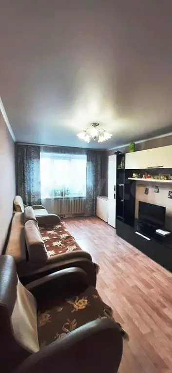 3-к. квартира, 61 м, 1/2 эт. - Фото 1
