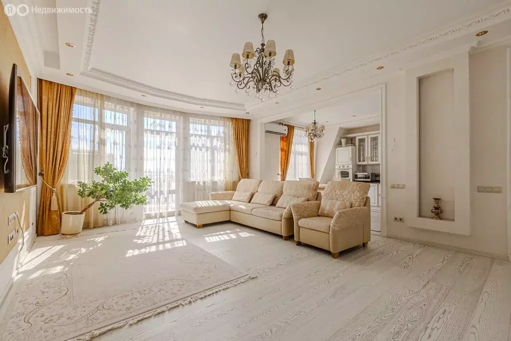 3-комнатная квартира: Казань, улица Некрасова, 35 (110.6 м) - Фото 0