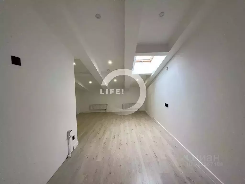 Студия Санкт-Петербург 4-я Васильевского острова линия, 51 (23.1 м) - Фото 1