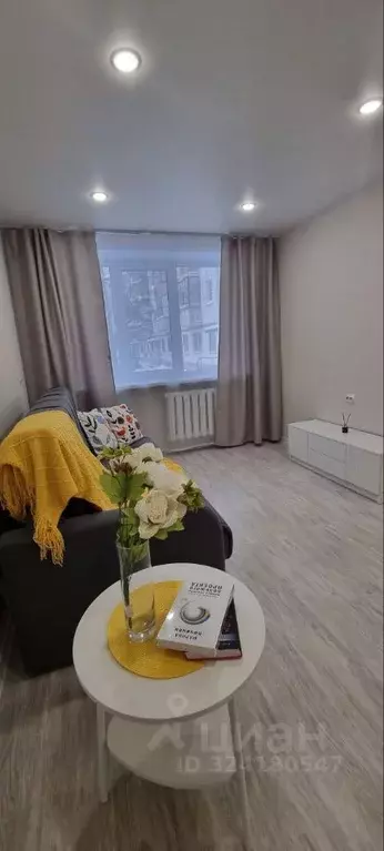 2-к кв. Кировская область, Киров ул. Владимирская, 165 (42.8 м) - Фото 1