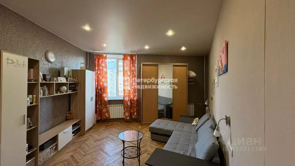 2-к кв. Санкт-Петербург наб. Реки Карповки, 13 (69.1 м) - Фото 0