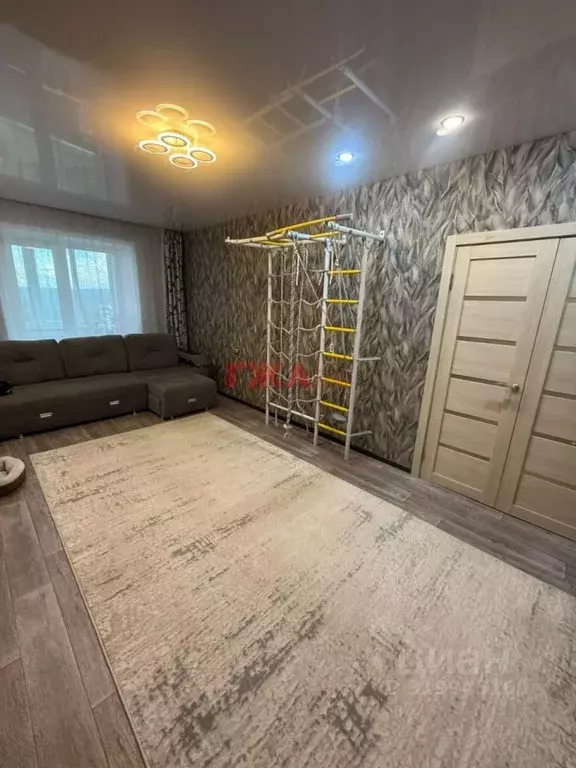 3-к кв. Саха (Якутия), Нерюнгри Чурапчинская ул., 48 (67.0 м) - Фото 1