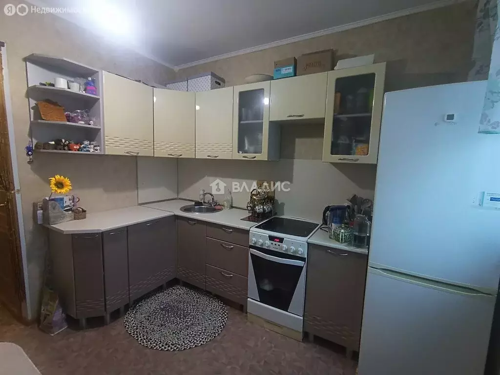 2-комнатная квартира: Тобольск, 4-й микрорайон, 32 (51.3 м) - Фото 1