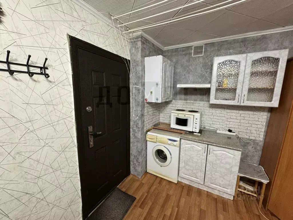 Комната Свердловская область, Екатеринбург ул. Умельцев, 11 (16.5 м) - Фото 1