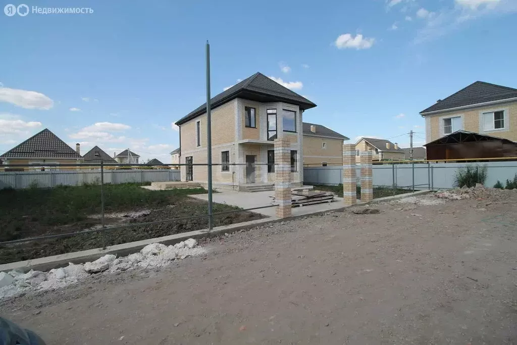 Дом в посёлок Российский, улица Академика Сахарова (144 м) - Фото 0