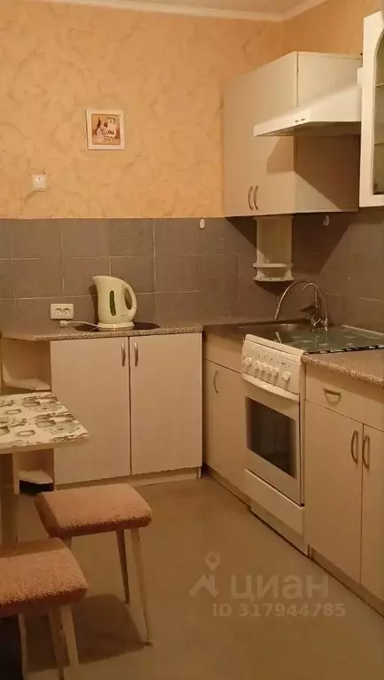 3-к кв. Саратовская область, Энгельс Петровская ул., 75 (65.0 м) - Фото 0