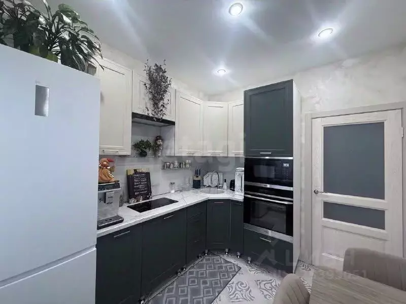 3-к кв. Бурятия, Улан-Удэ ул. Гастелло, 4 (74.3 м) - Фото 1