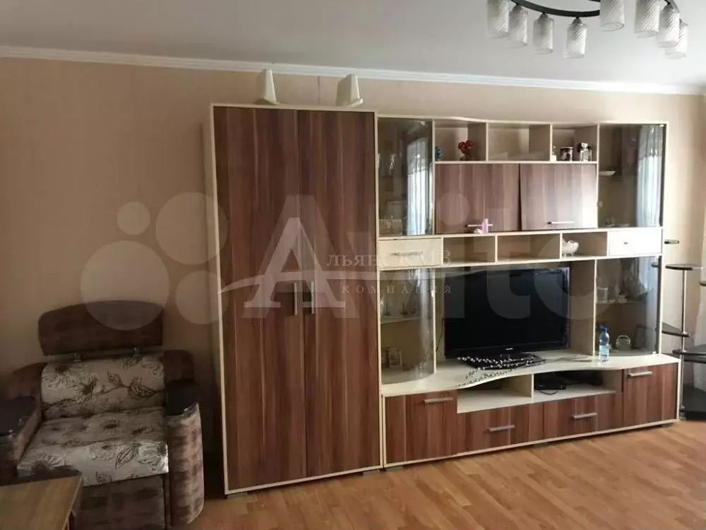 3-к. квартира, 64 м, 2/5 эт. - Фото 0