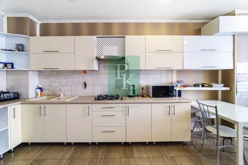 1-к кв. Севастополь ул. Адмирала Фадеева, 30 (57.0 м) - Фото 2