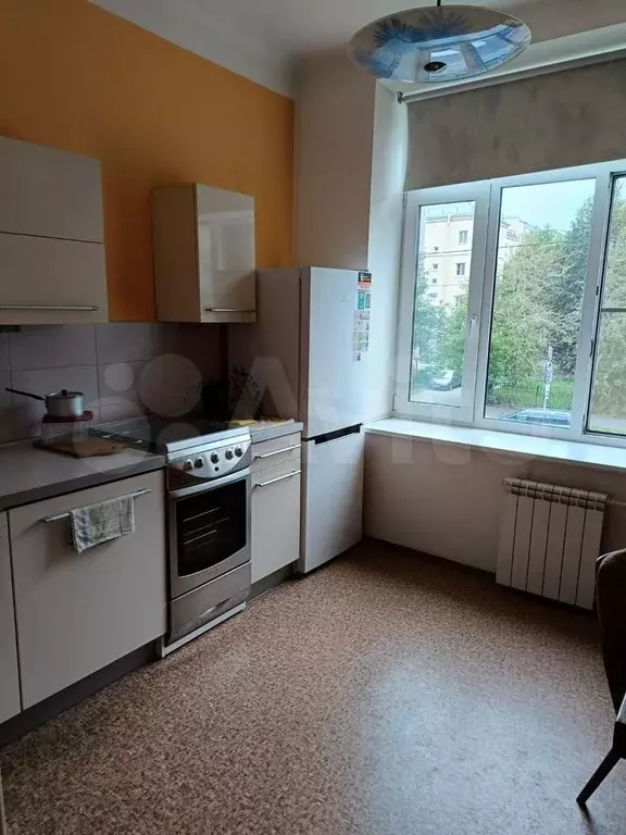 1-к. квартира, 42 м, 2/5 эт. - Фото 0