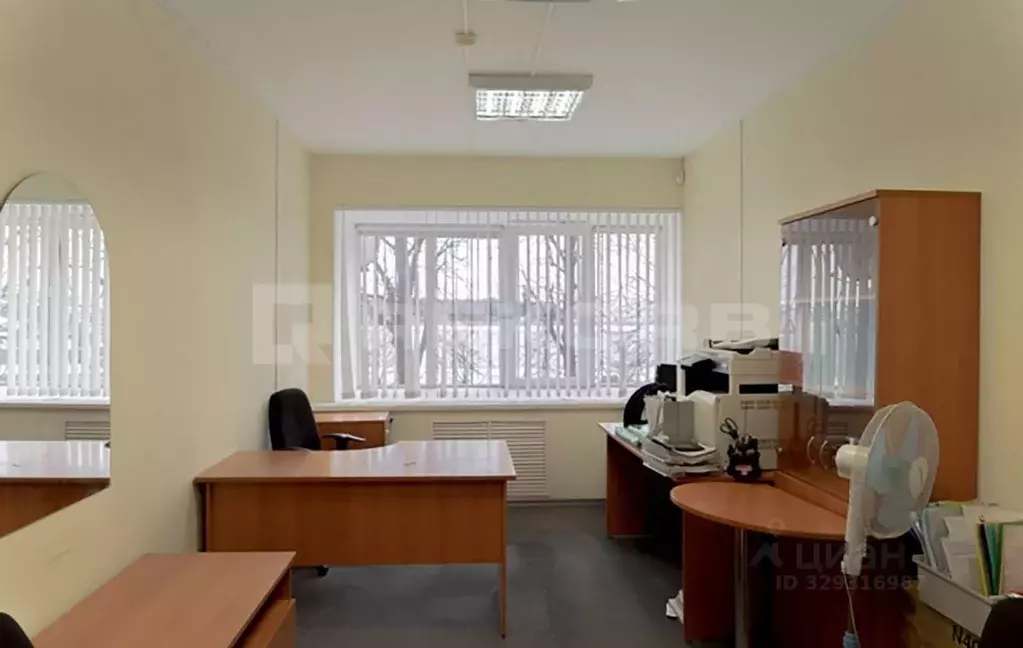 Офис в Санкт-Петербург пл. Троицкая Петроградской стороны, 1 (147 м) - Фото 1