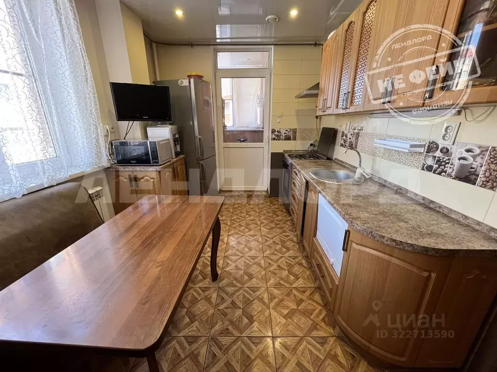 3-к кв. Ростовская область, Новочеркасск Магнитный пер., 1Бк6 (70.5 м) - Фото 1