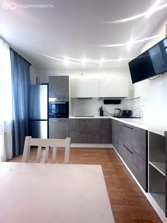 1-комнатная квартира: Екатеринбург, улица Евгения Савкова, 3 (44.5 м) - Фото 1
